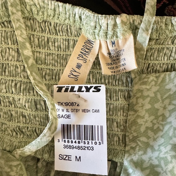 Sheer floral crop - Picture 6 of 8